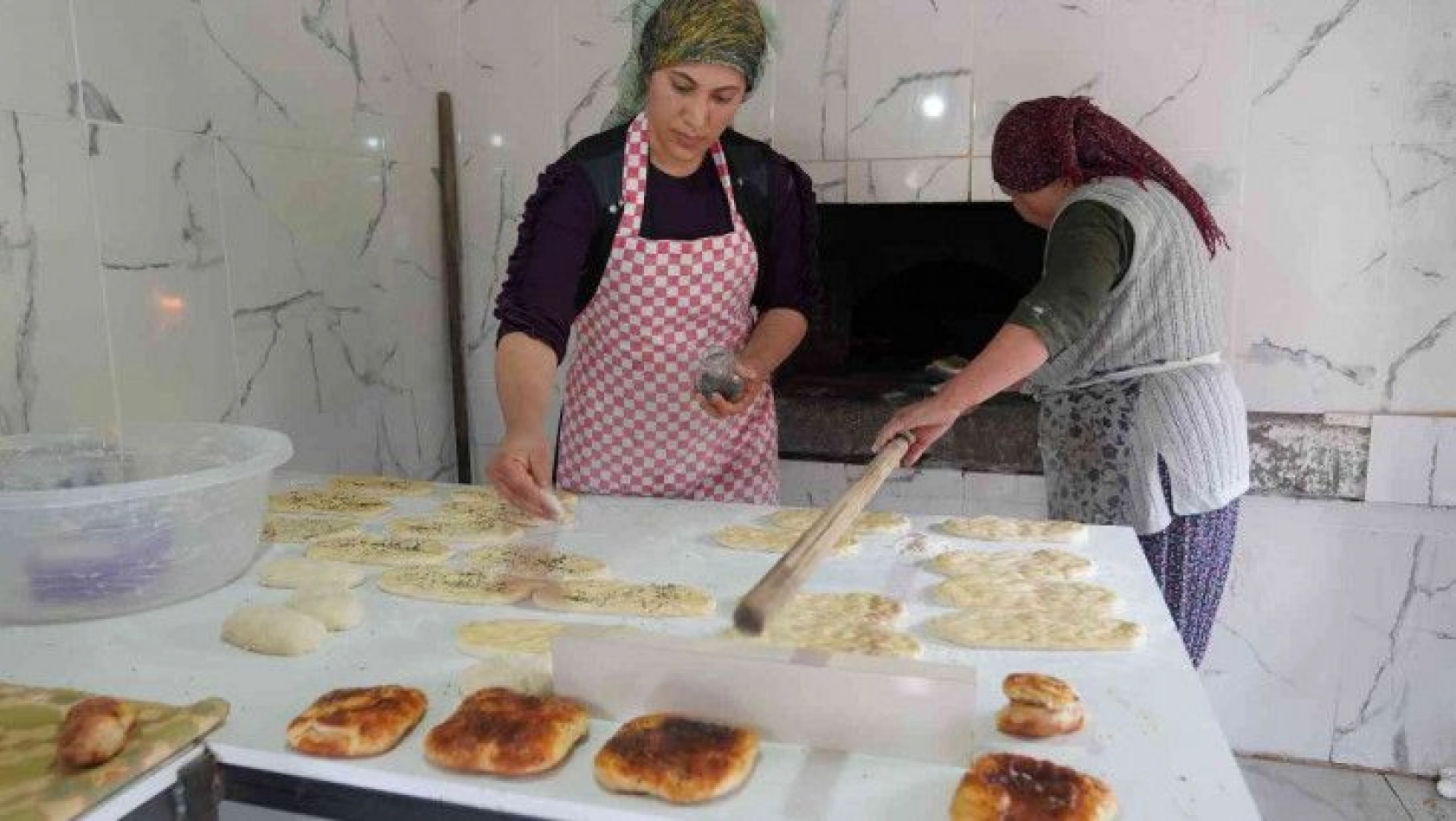 Palancıoğlu: Turan ve Gesi'de bazlama, köy ekmeği  ve katmer pişecek