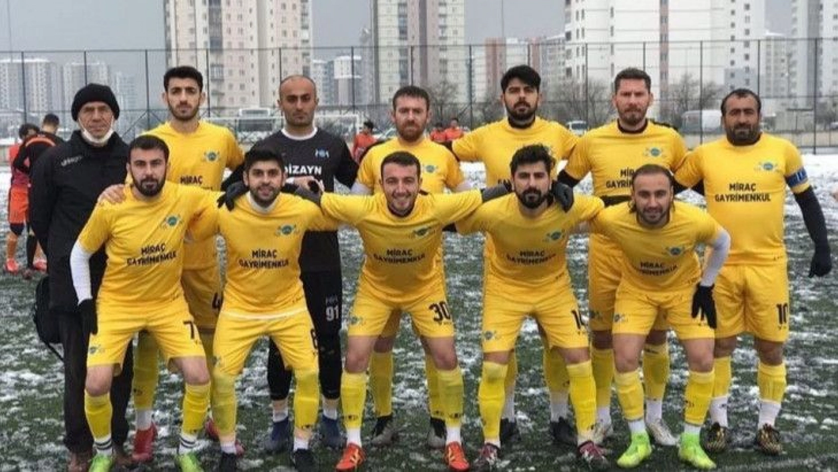 Erciyes Esen Makinapor, Reşadiye'ye gol yağdırdı