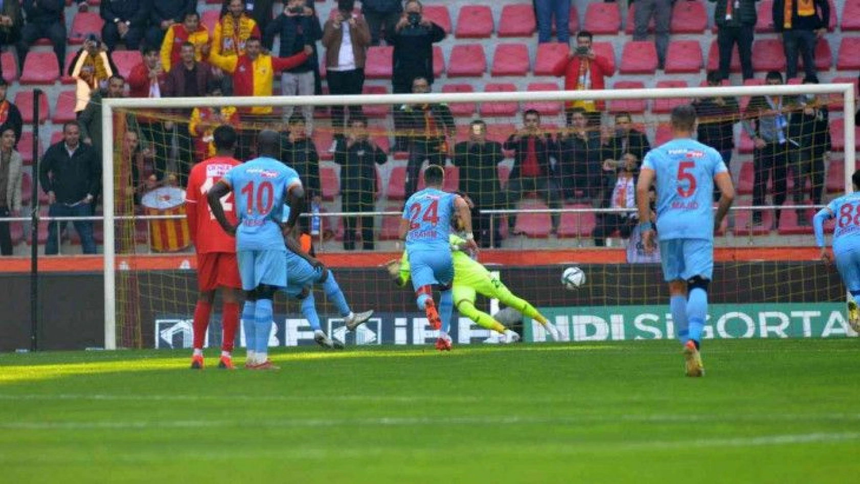 Kayserispor 2 penaltı golü buldu