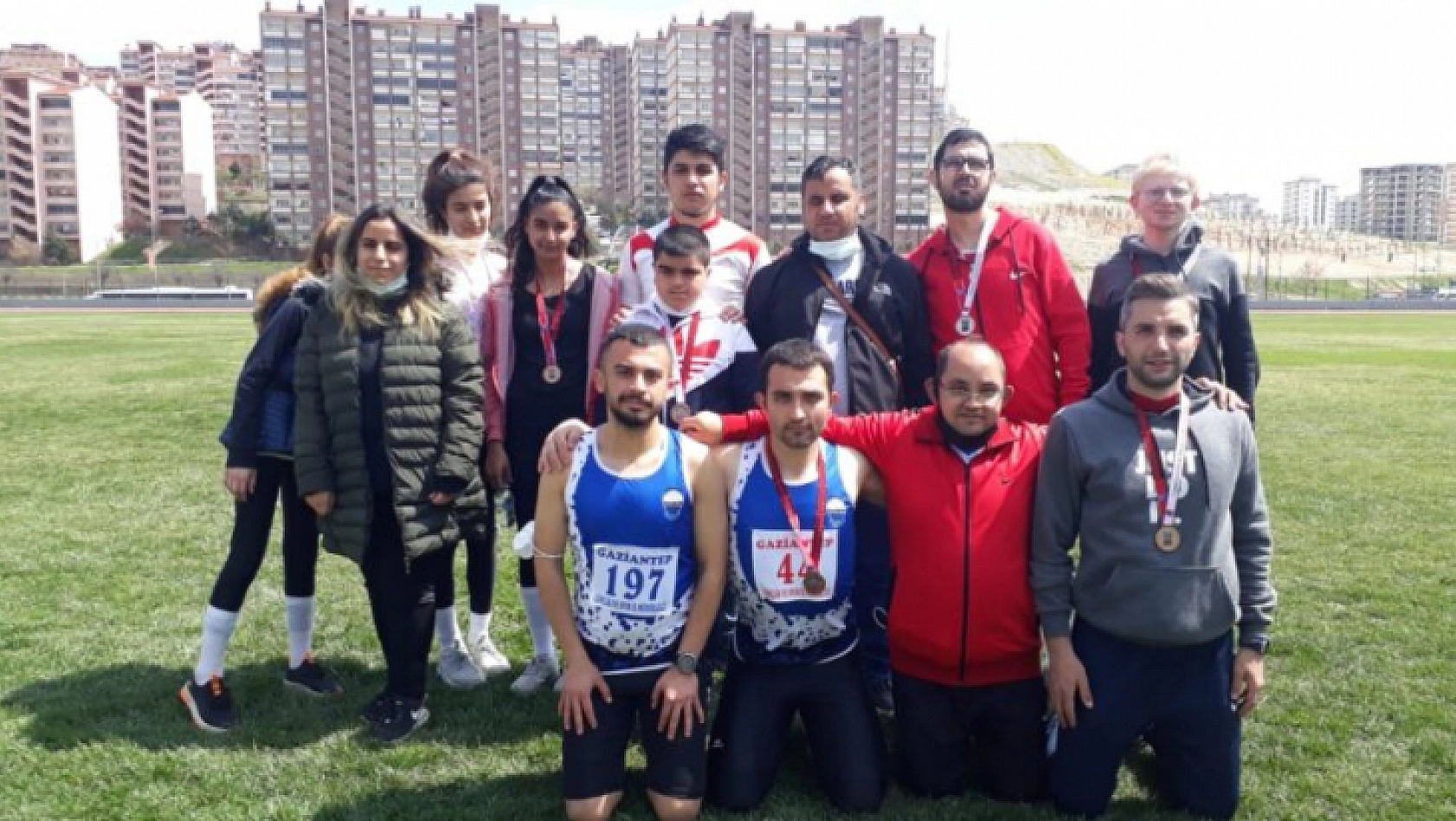 Görme Engelliler Türkiye Atletizm Şampiyonasında Kayseri 13 madalyanın sahibi oldu