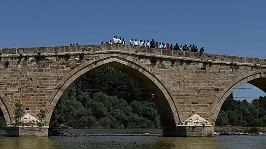 Başkan Büyükkılıç'tan 'millet bahçesi' müjdesi