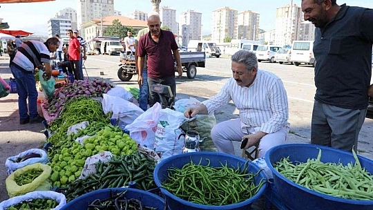Palancıoğlu organik köy pazarını gezdi