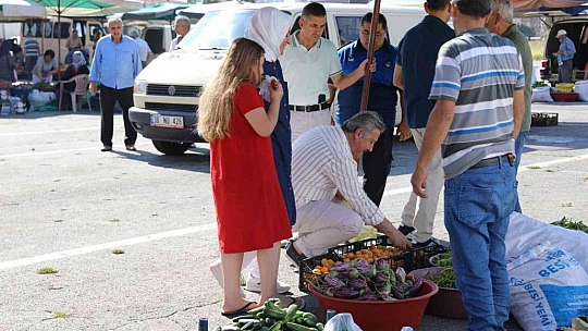Palancıoğlu organik köy pazarını gezdi