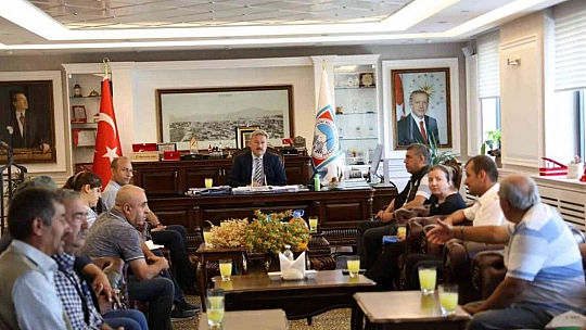 Yerli tohumları ürüne dönüştü