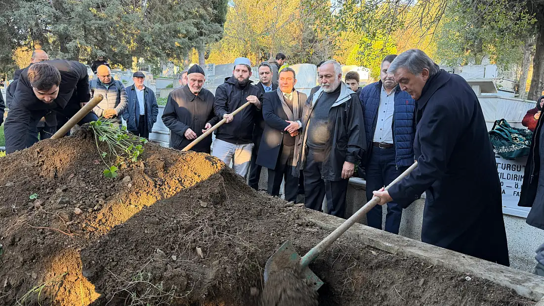 Abdullah Gül’ün dayısı son yolculuğuna uğurlandı!