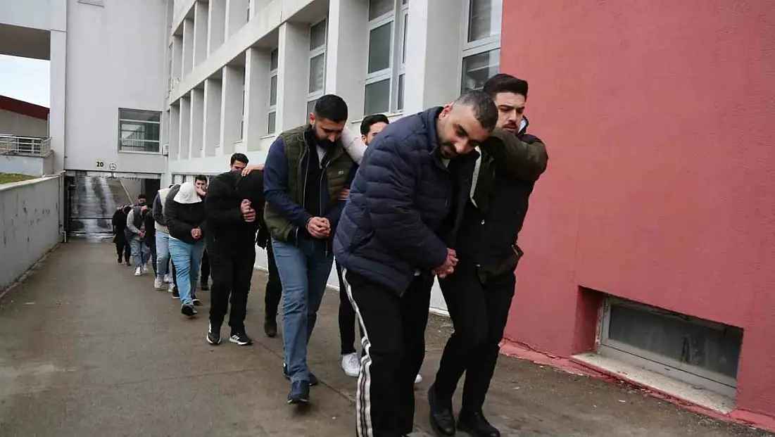 Adana’dan Kayseri’ye uzanan bahis ağı çökertildi