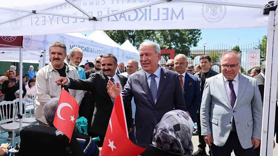 Kayseri’de anlamlı tören: 12 engelli bireye araç teslim edildi