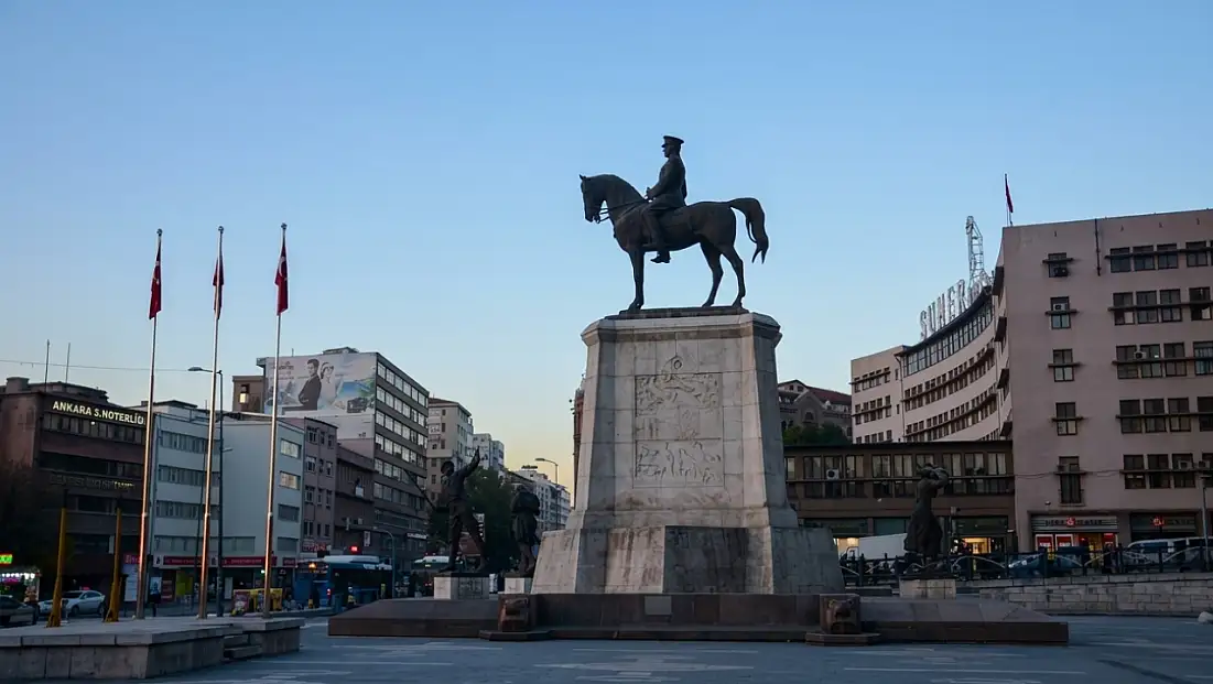 Ankara’da zirve trafiği: Kayseri başkanları neden bir aradaydı?
