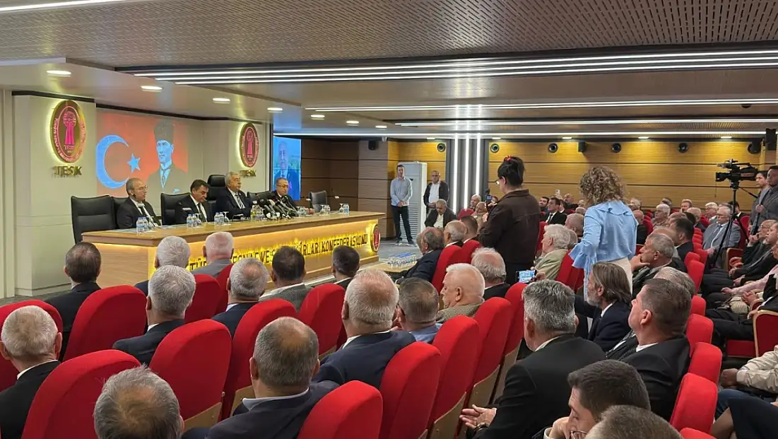 Ankara’daki esnaf zirvesinde Kayseri detayı