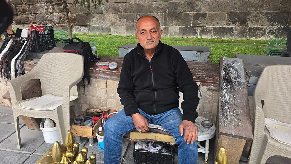Baba yadigarı sandığın başında bir ömür: ‘Biz son nesiliz’