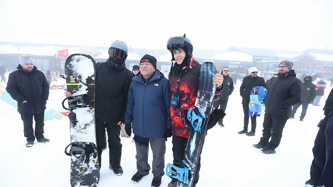 Başkan Büyükkılıç'tan Erciyes Kayak Merkezi'ne ziyaret!