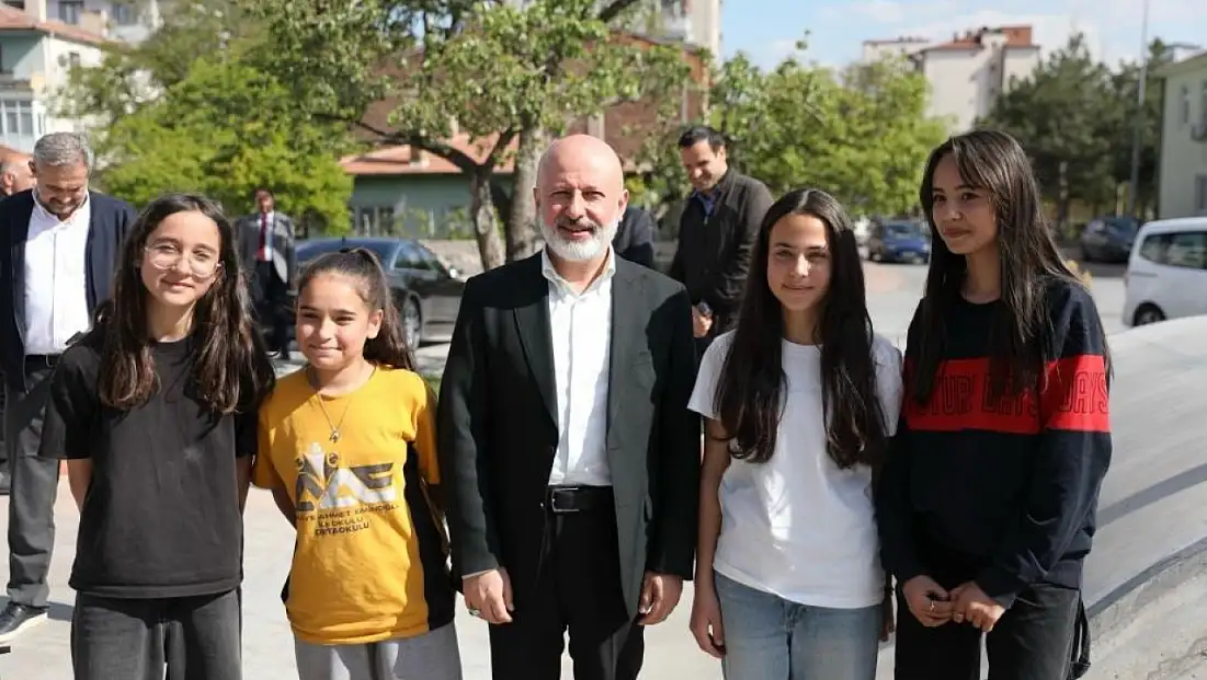 Başkan Çolakbayraktar Sümer Yenimahalle’de! ‘Sorunları yerinde, çözümleri anında üretiyoruz’