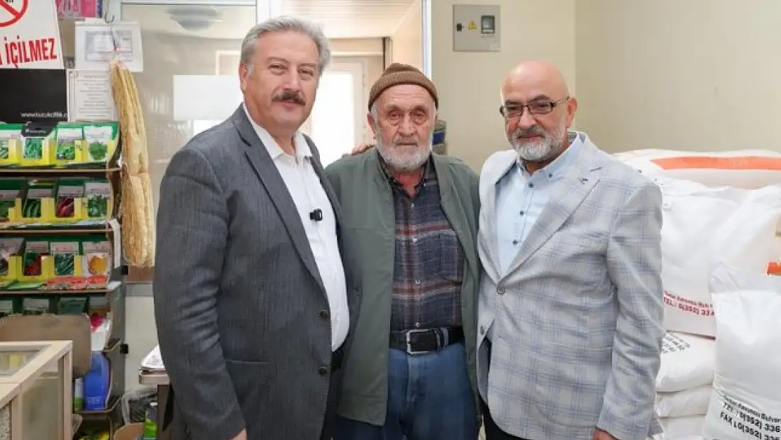 Başkan ve vekil kafa kafaya verip Zeynel amcayı ziyaret etti. İşte sebebi…