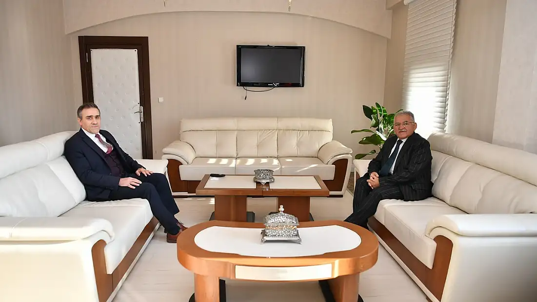 Başkandan kaymakama ziyaret