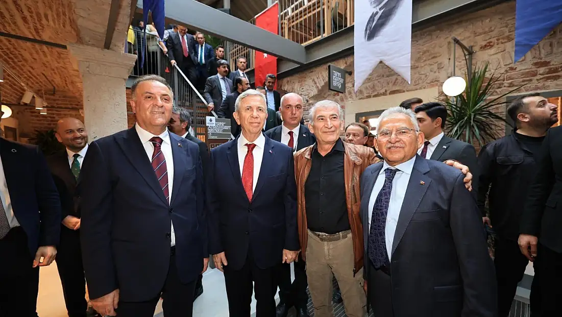 Büyükkılıç Mansur Yavaş’la buluştu