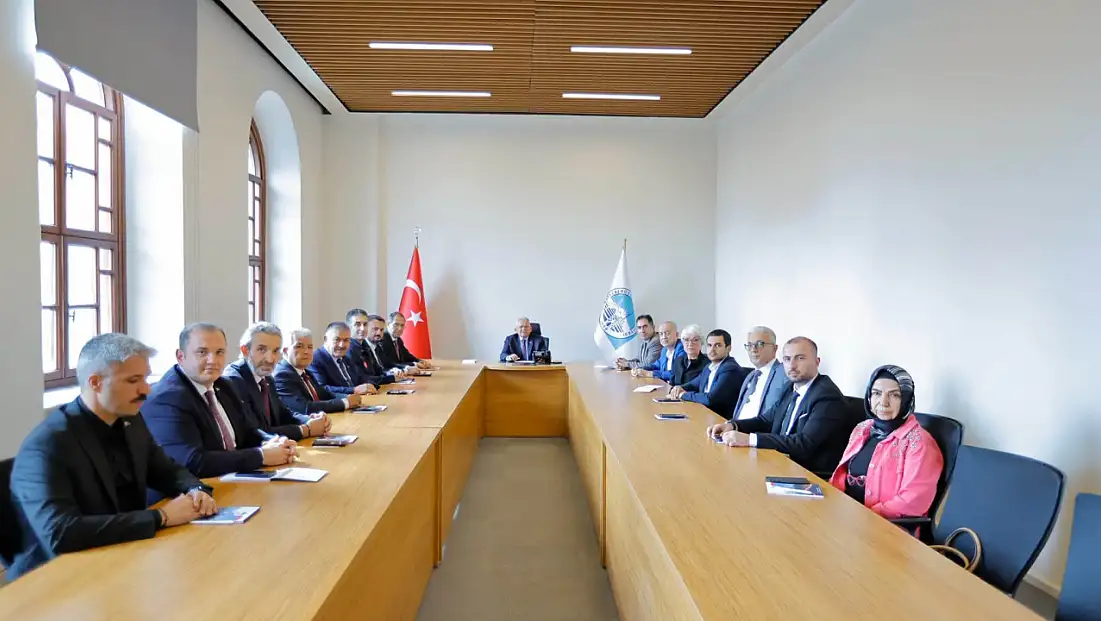Büyükkılıç ve Kösedağ aynı masada! Kayseri için yeni planlar konuşuldu