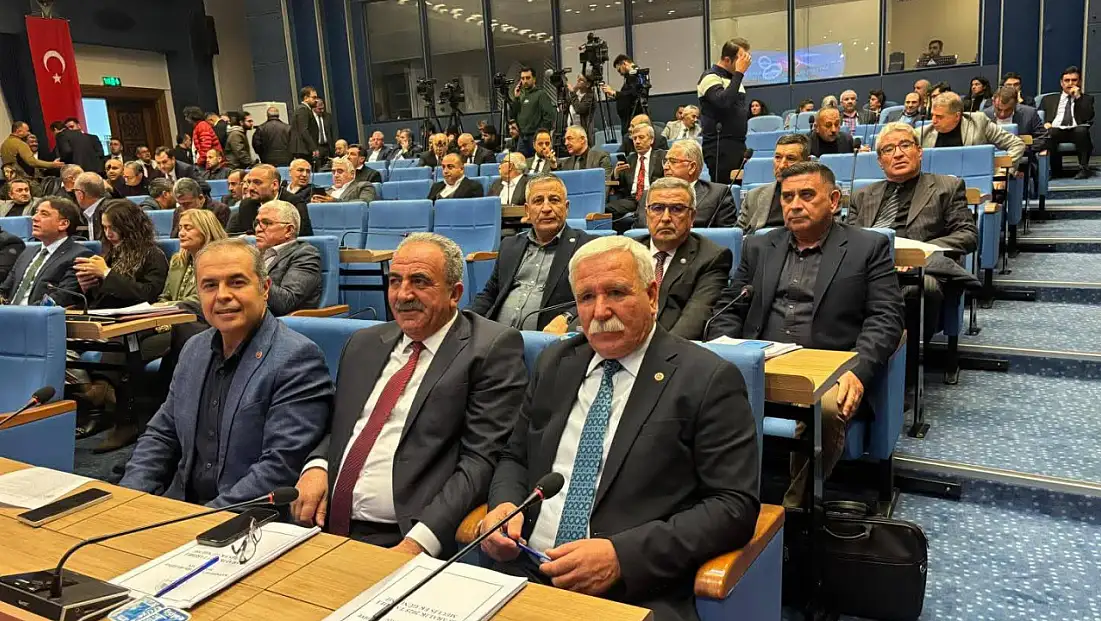 Büyükşehir Belediye Meclisi’nde CHP CHP’ye karşı