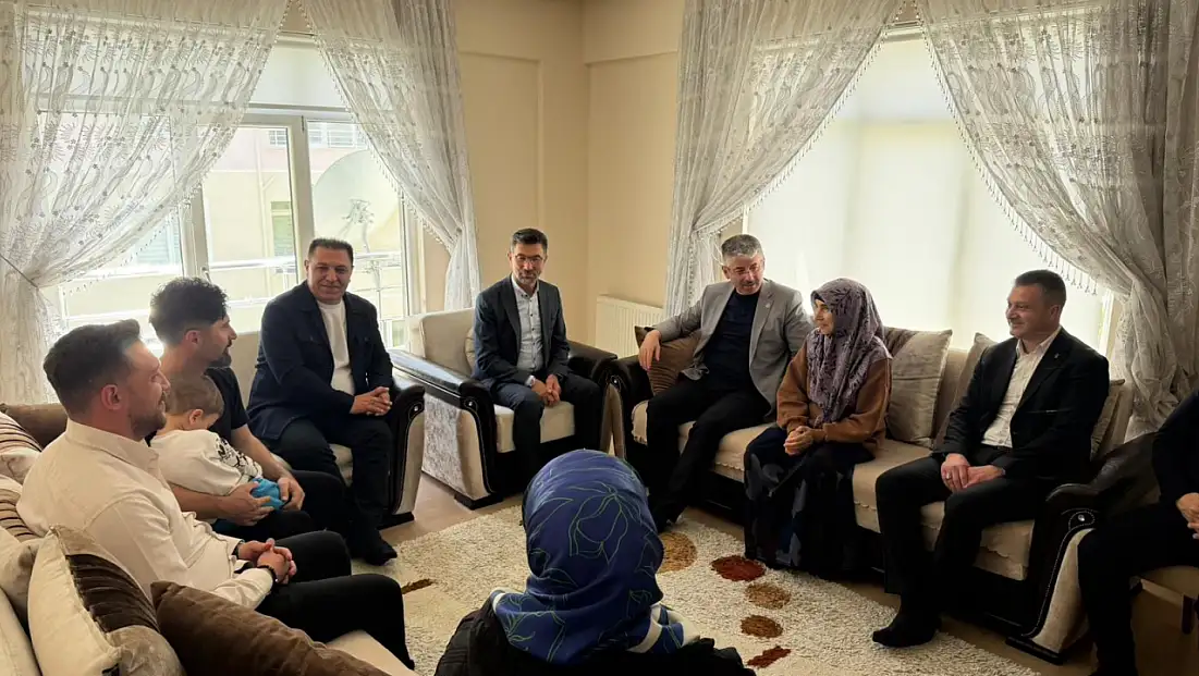 Çopuroğlu'ndan Anneler Günü'nde anlamlı ziyaret