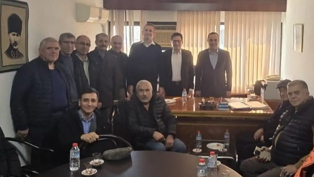 Dernekte bayrak değişimi yaşandı! Yeni yönetimde bakın kimler yer aldı?