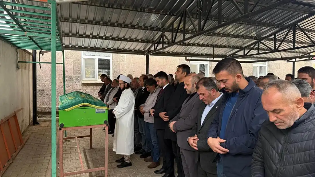 Develi’de Özkan ailesinin acı günü: İl ve ilçe yöneticileri yalnız bırakmadı
