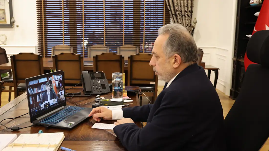 Dünyada sadece 5 kişiye verilen madalyayı Başkan Yalçın aldı!