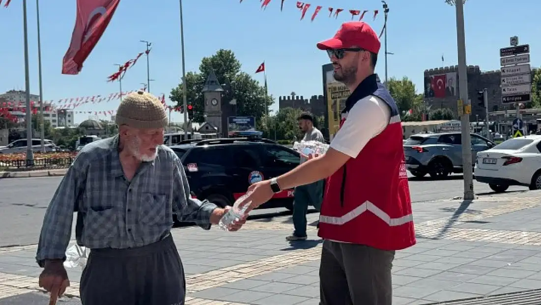 Ecdadın vakfiye şartı yaz sıcağında hayat buldu