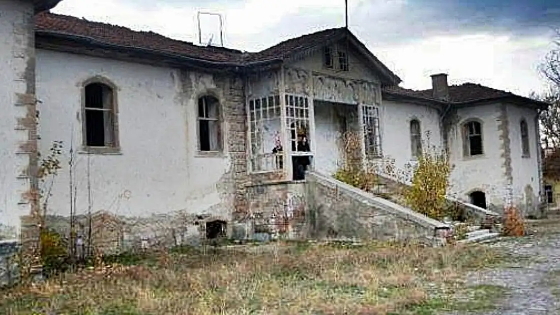 Efsane okula bakın ne yapılıyor!