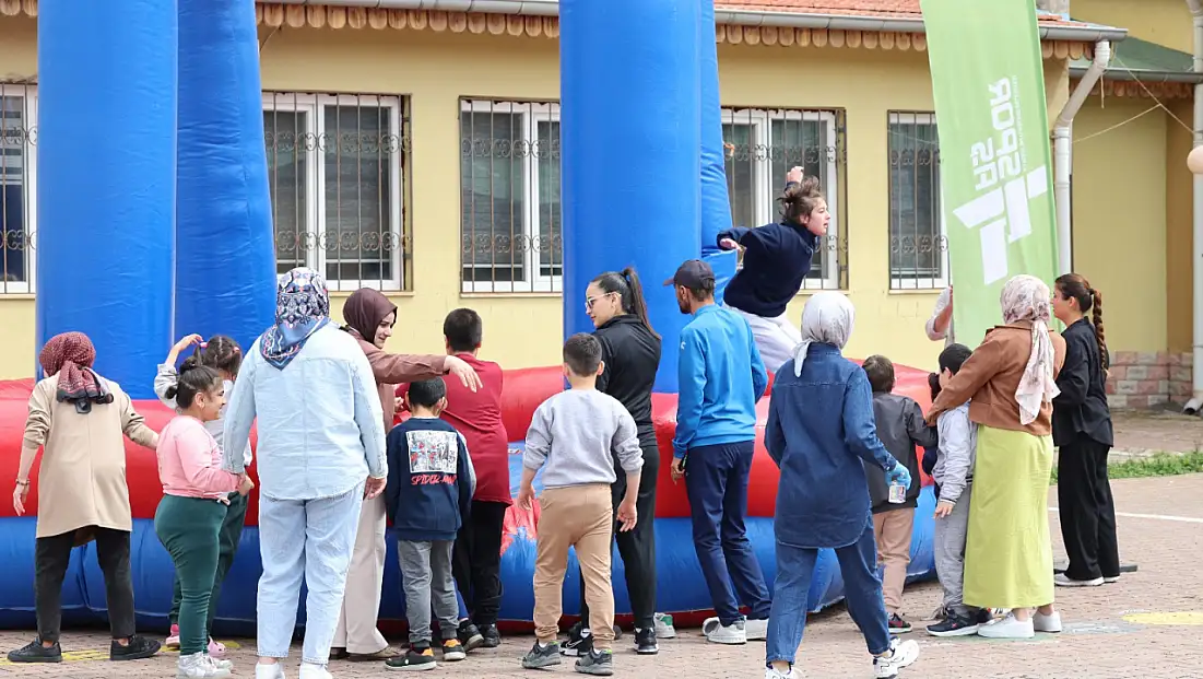 Engelliler Haftası’nda anlamlı etkinlik