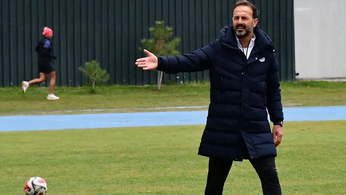 Erciyes 38 FK Teknik Direktörü hedefini açıkladı! Bakın kimlere teşekkür etti?