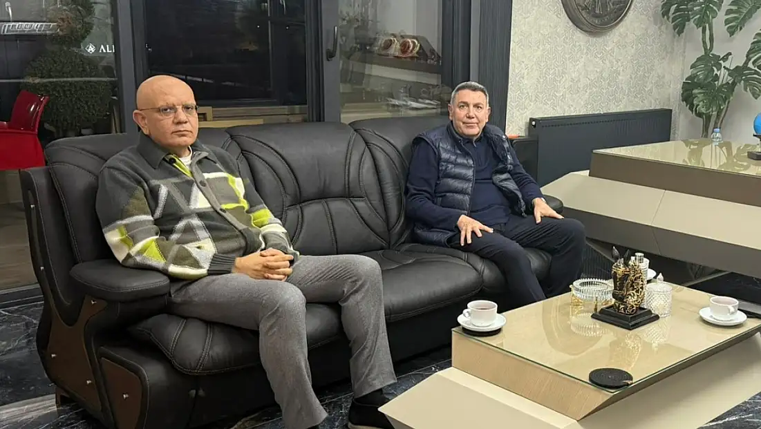 Ertekin, 9 ay sonra Kayseri'ye geldi bakın kimi ziyaret etti!