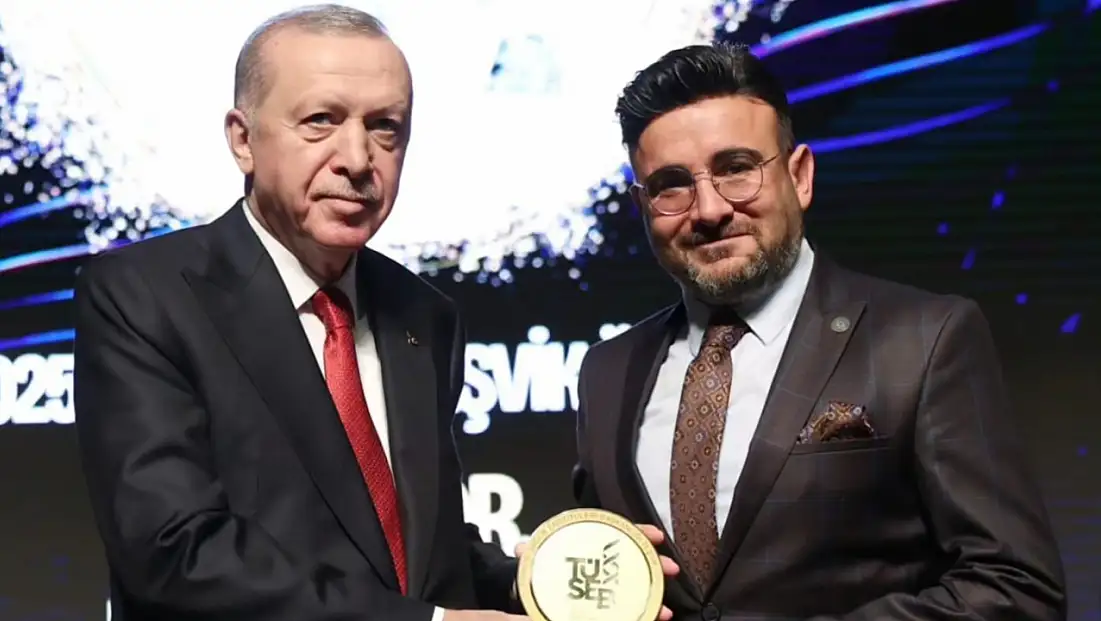 ERÜ bilim gururu: Prof. Yılmaz TÜSEB-Teşvik Ödülü’nü Cumhurbaşkanı'ndan aldı!