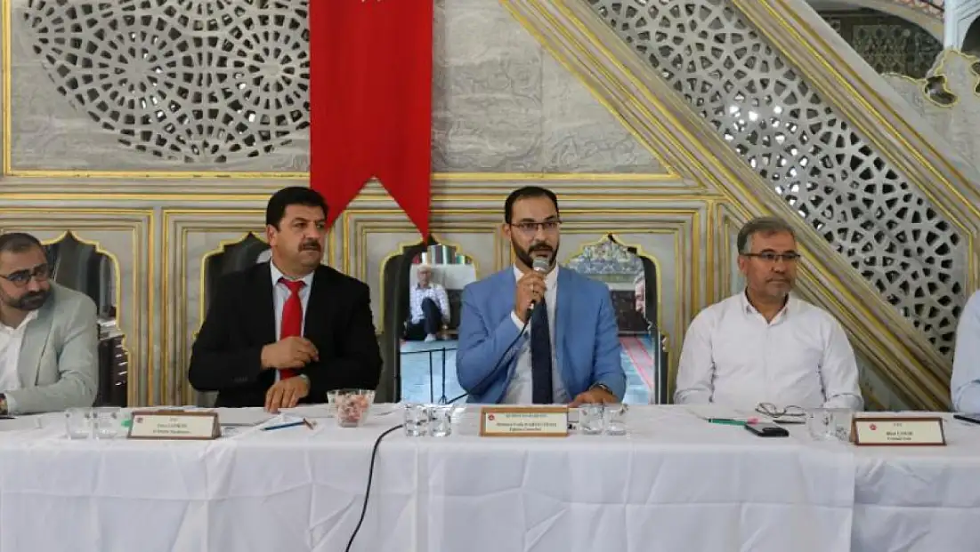 Ezanın en güzel sesi için yarıştılar