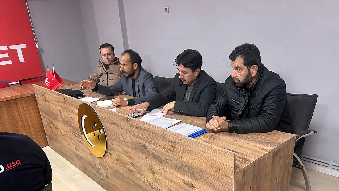 ‘Gençlik ahlaki ve sosyal çöküşün eşiğinde’