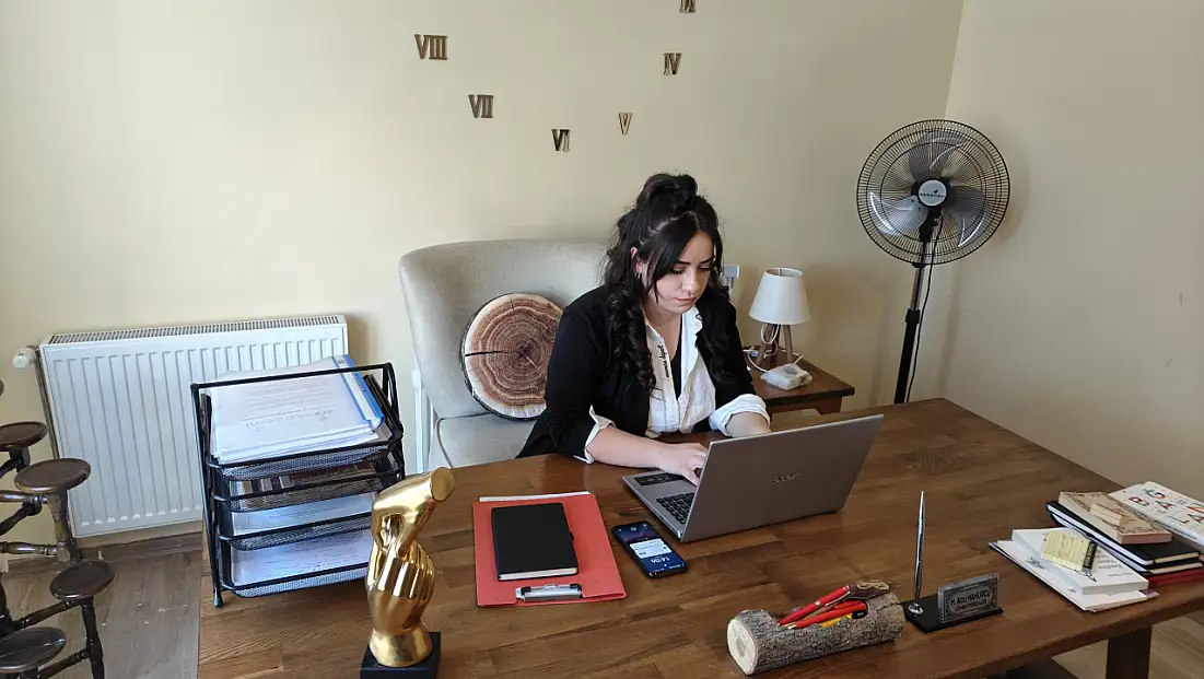 'Gerçek hayattaki sorumluluklar erteleniyor'