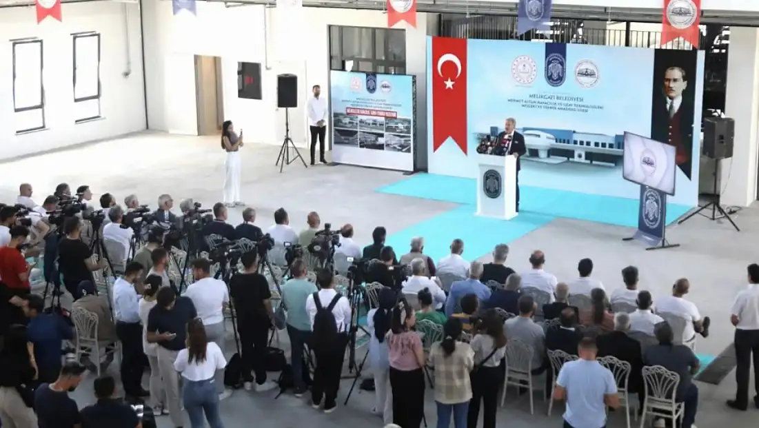 Gökyüzüne imza atacak gençler Kayseri'de bu okulda yetişiyor