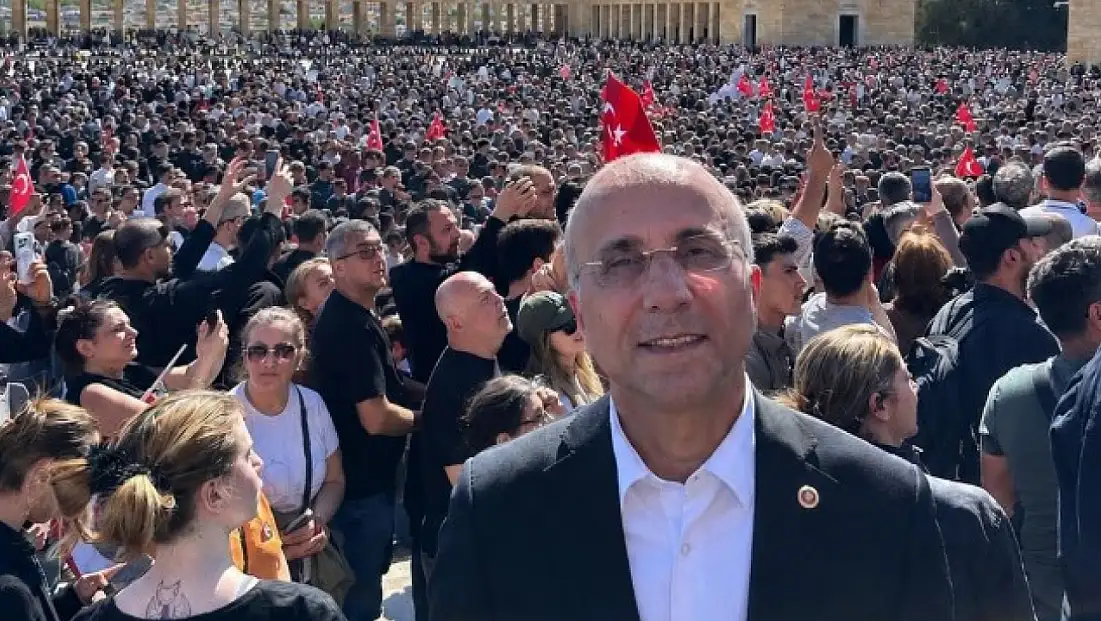 Güvenpark'tan Anıtkabir'e: Milletvekili Genç o anları paylaştı