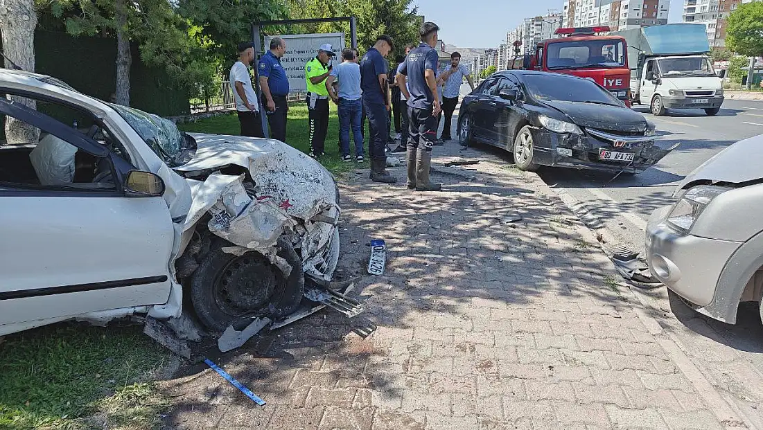 Hakimiyetini kaybetti, ortalık savaş alanına döndü