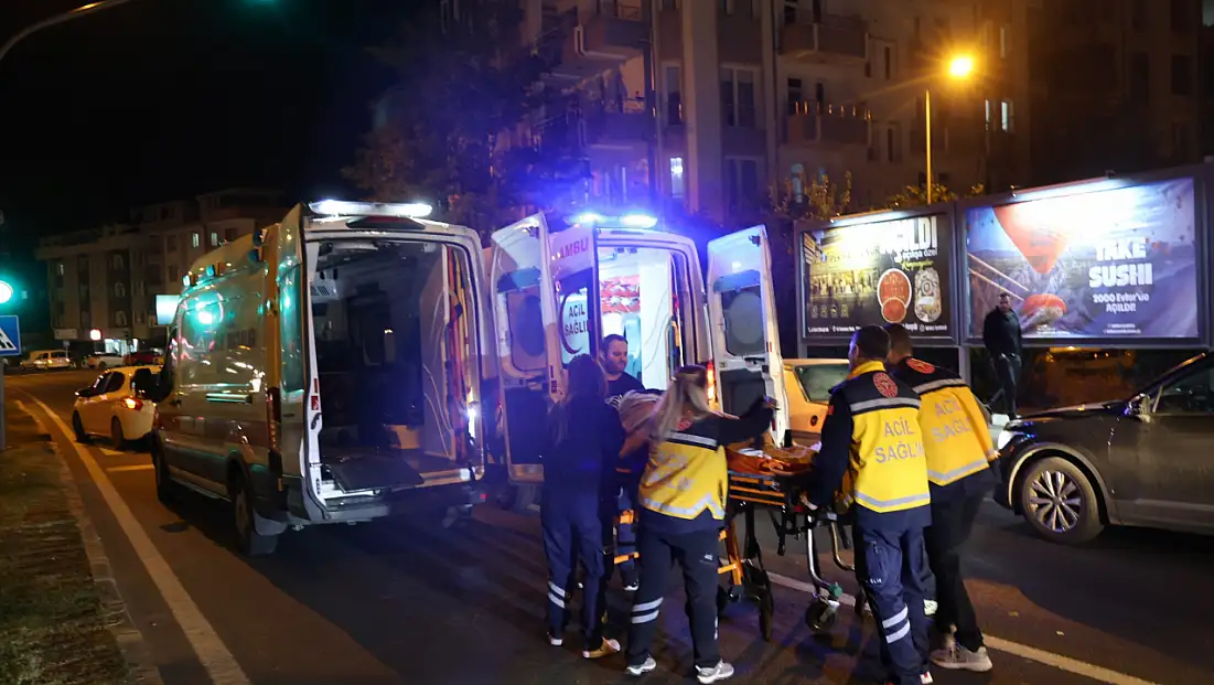 Hasta taşıyan ambulans kaza yaptı!