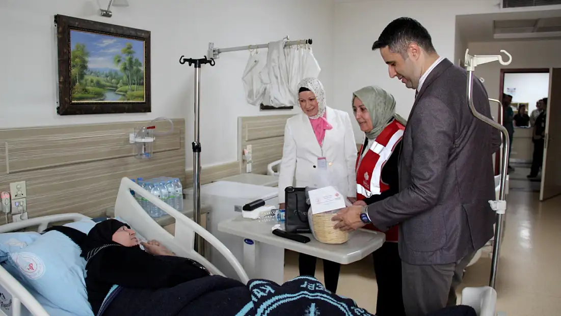 Hastaların yüzünü güldüren ziyaret!