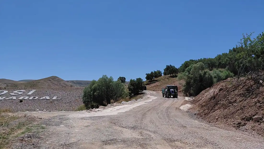 Heyelan kapatmıştı! Kayseri'deki yol ulaşıma açıldı