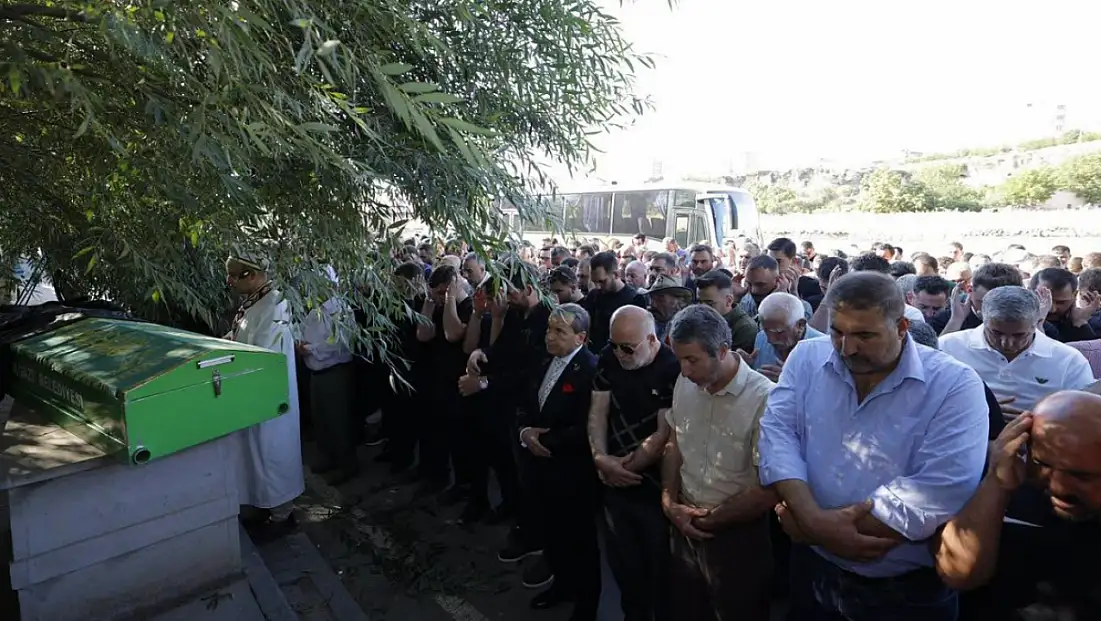 İş adamı Ali Al son yolculuğuna uğurlandı