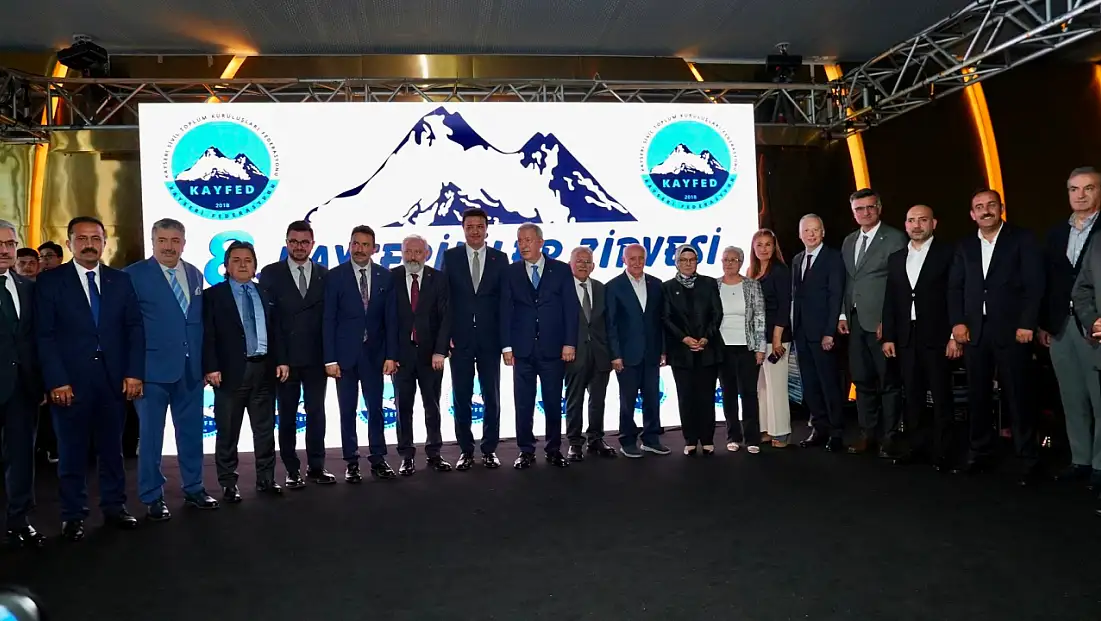 İstanbul’da dev zirve! Kayserililer bir araya geldi