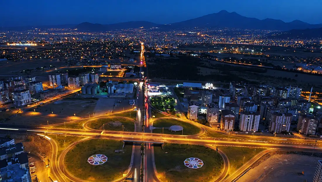 KASKİ’den Erkilet Bulvarı’nda gece mesaisi