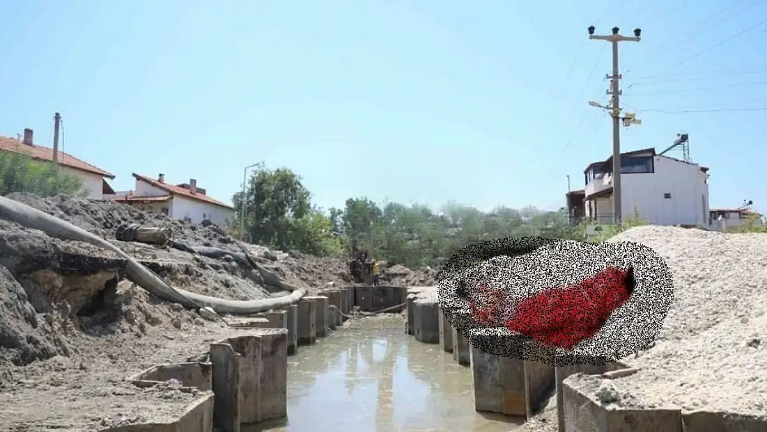 KASKİ'den kurban kesen vatandaşa uyarı: Kanalizasyon için tehlike!