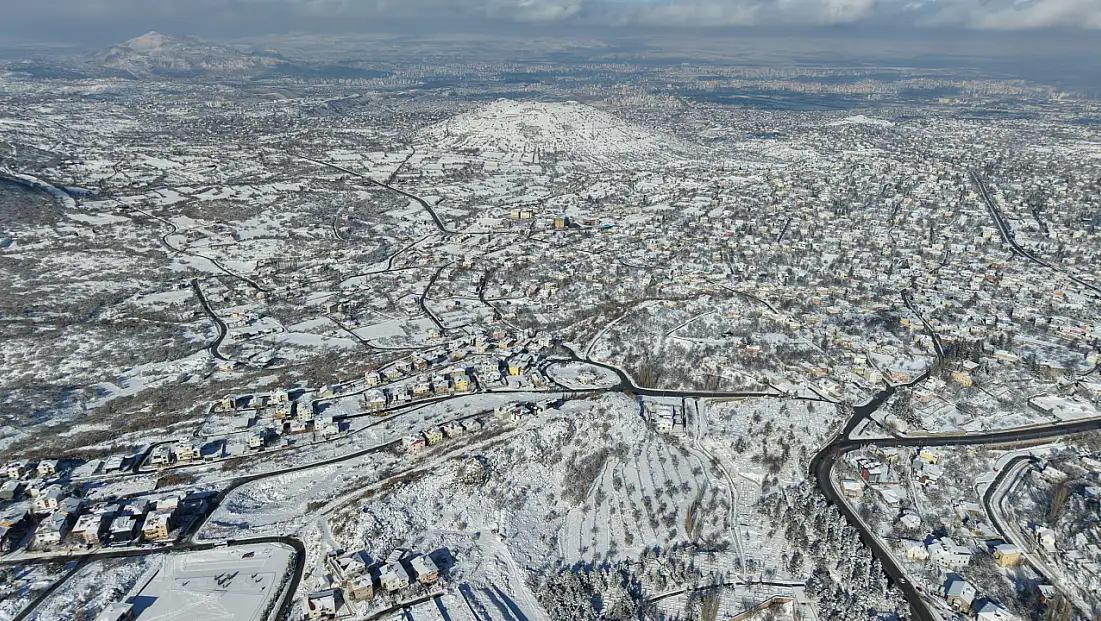 Kayseri bembeyaz oldu
