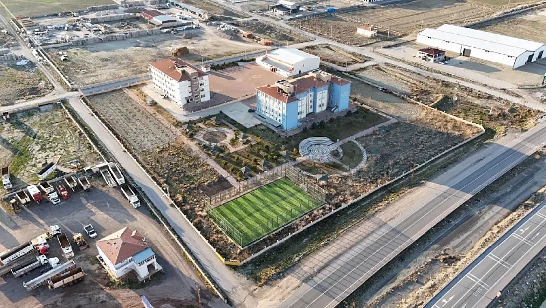 Kayseri'de 1600 okul arasında birinci oldular