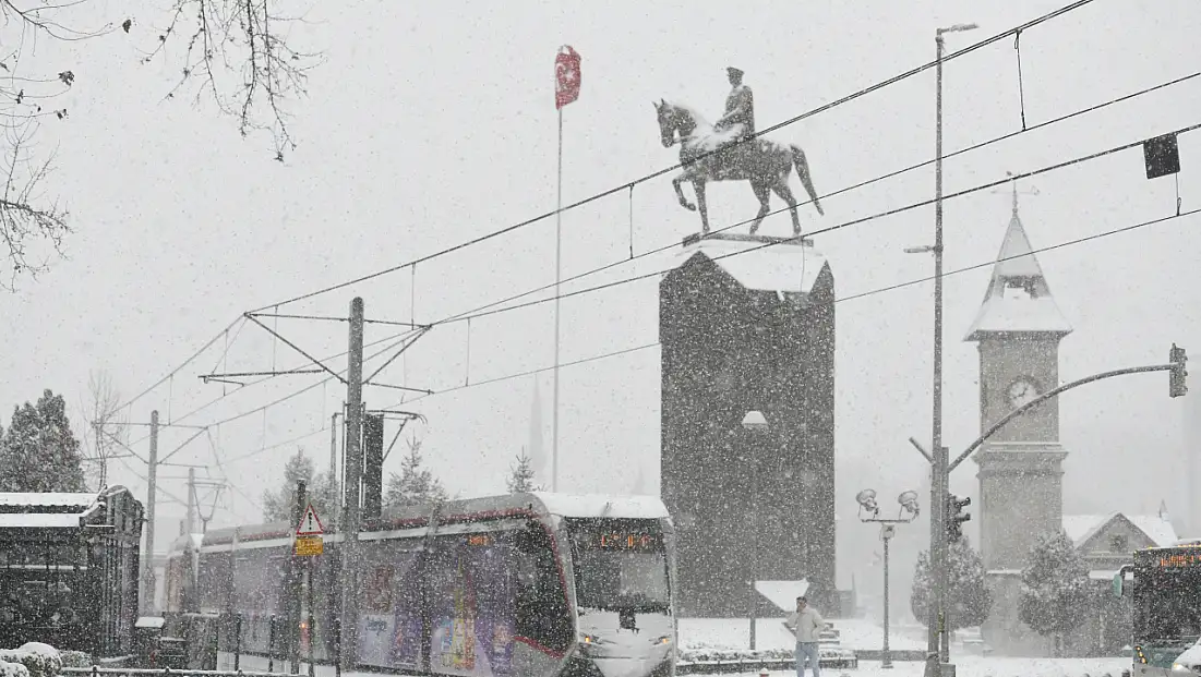 Kayseri'de 137 mahalleye ulaşım sağlanmıyor!