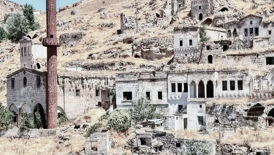 Kayseri’de 15 yıl önce boşaltıldı! Definecilerin yeni adresi oldu