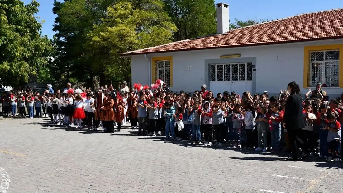 Kayseri’de 315 bin öğrenciye 9 gün mola