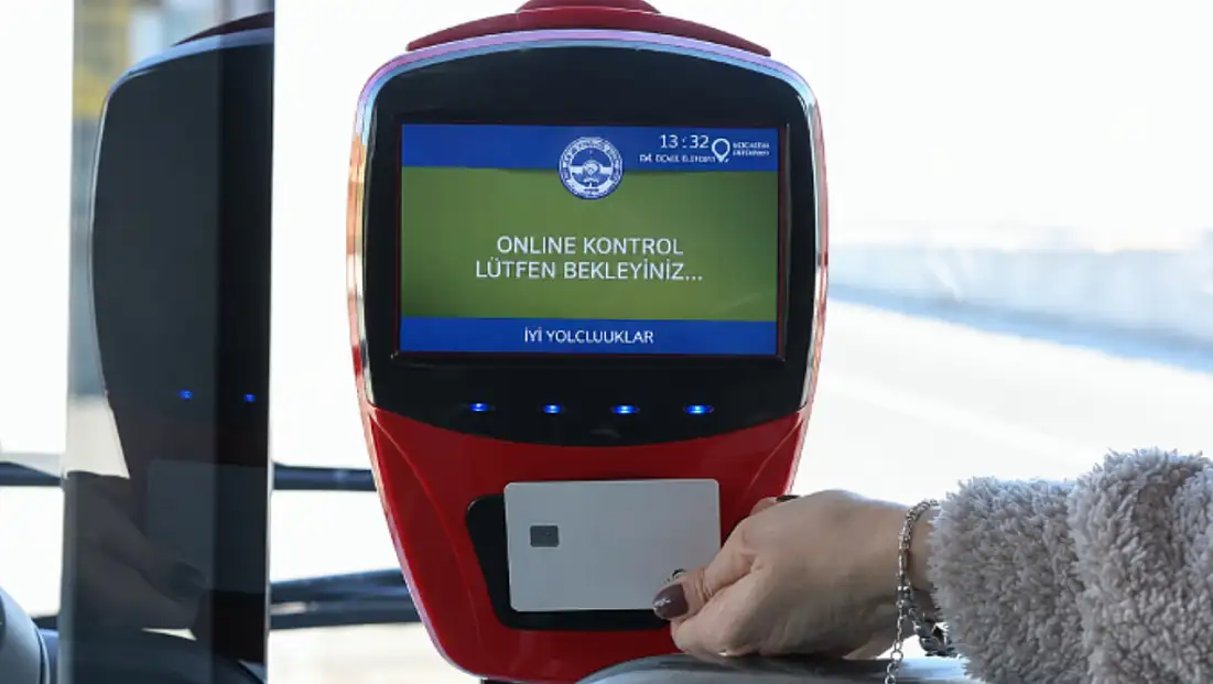 Kayseri’de abonman biletin 100 ve 50’ye düşmesini kim istedi?